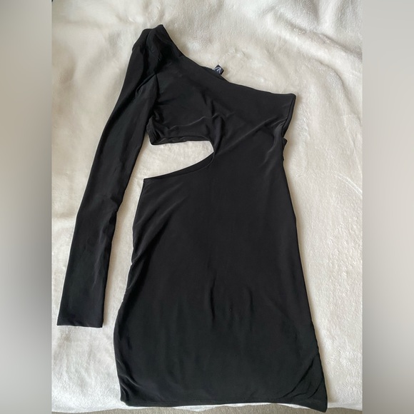Black 1 shoulder dress - Picture 3 of 3